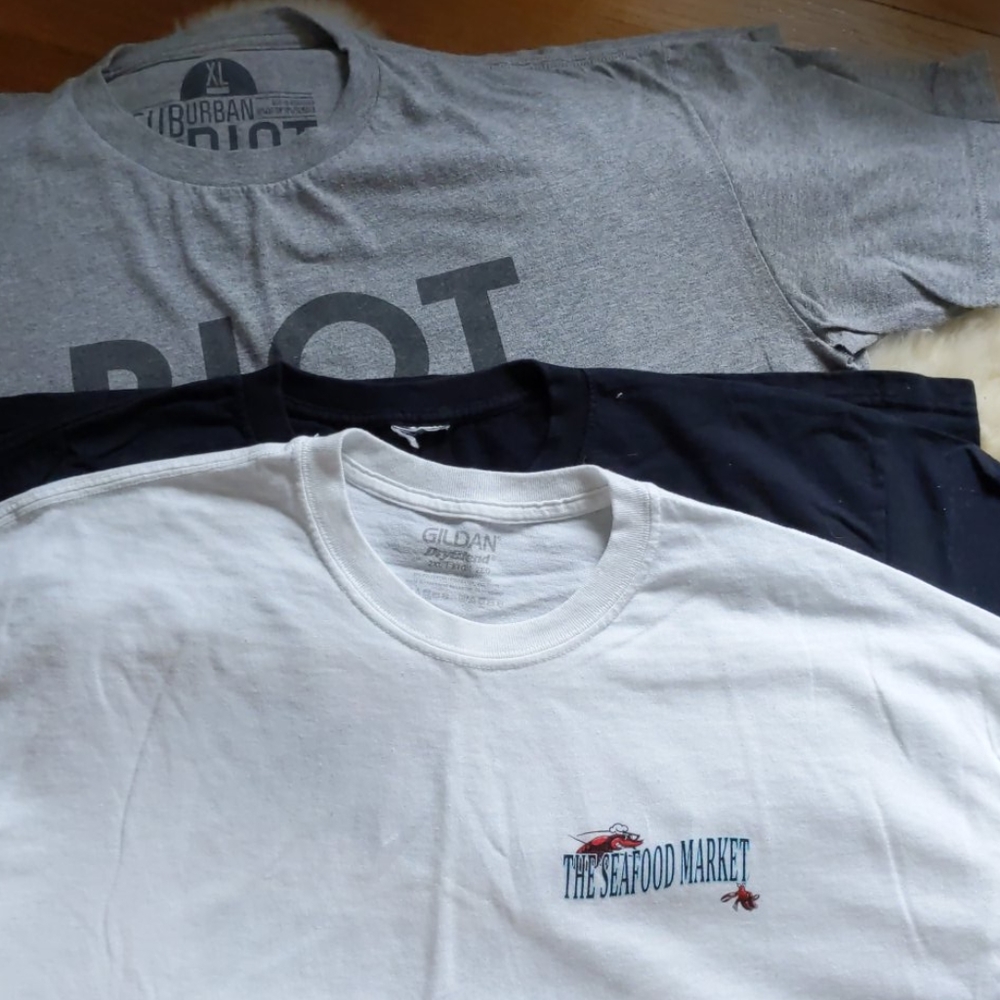 ‼️5/$20: XL - 2 XL Tshirt bundle